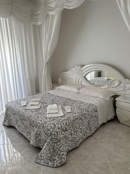 Casa Eleonora: A 5 Min Dal Mare + Free Parking Lejlighed Ventimiglia Eksteriør billede